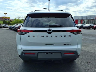 2026 Nissan Pathfinder SL