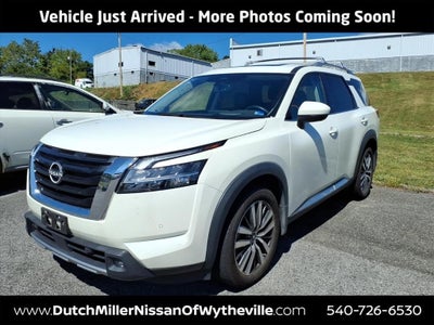 2022 Nissan Pathfinder Platinum