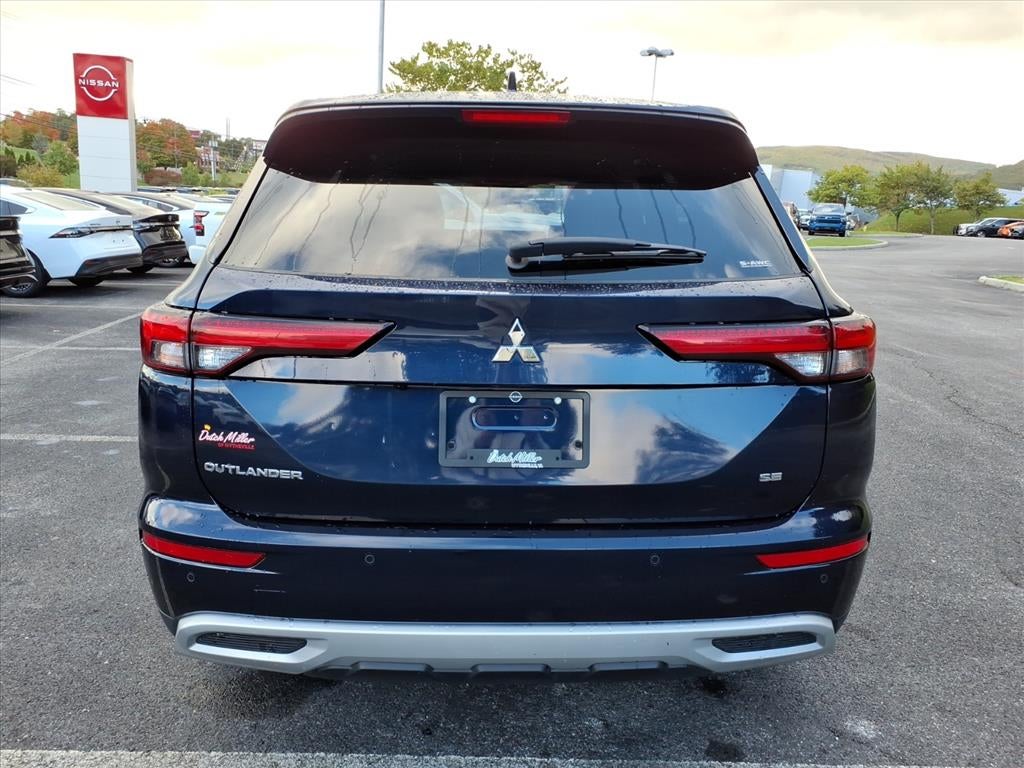 2024 Mitsubishi Outlander SE