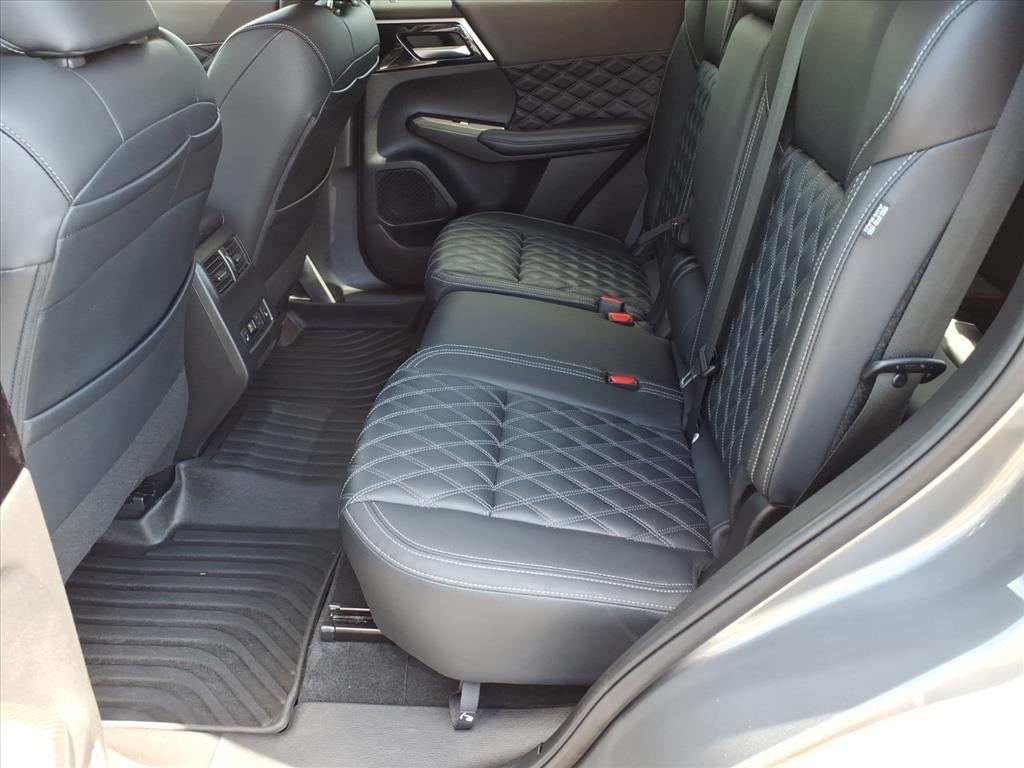 2024 Mitsubishi Outlander SEL