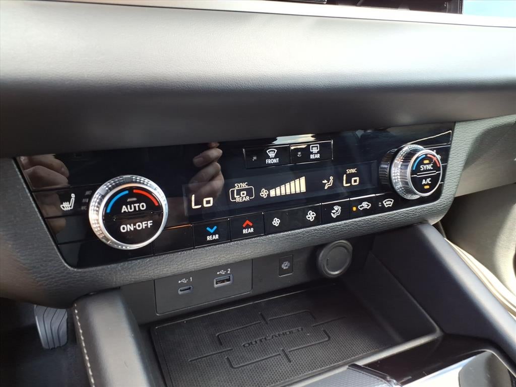 2024 Mitsubishi Outlander SEL