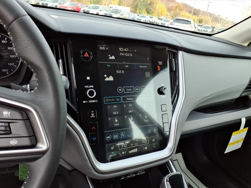 2025 Subaru LEGACY Premium