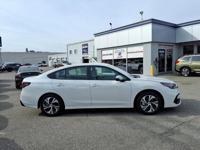 2025 Subaru LEGACY Premium