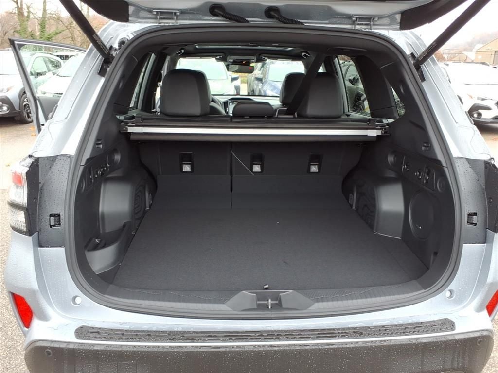 2025 Subaru FORESTER Limited Hybrid