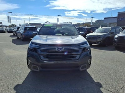 2025 Subaru FORESTER Limited Hybrid