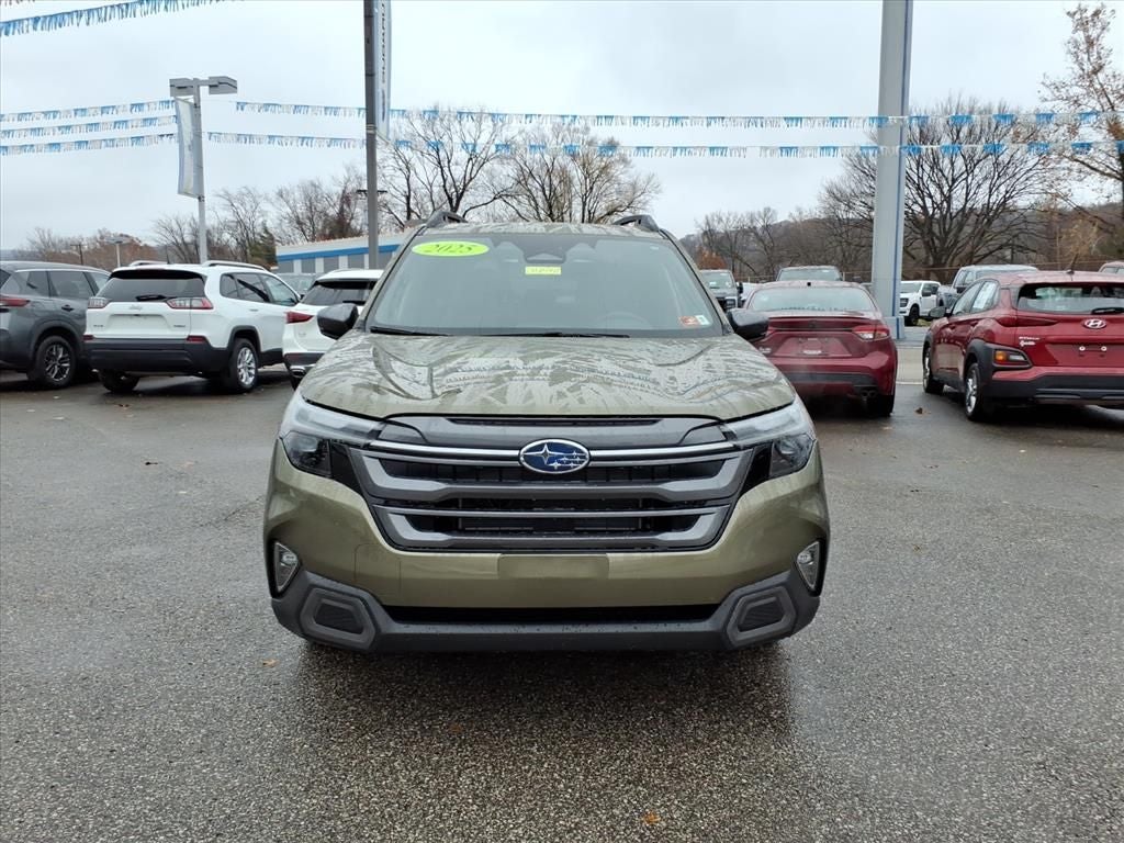 2025 Subaru FORESTER Limited Hybrid