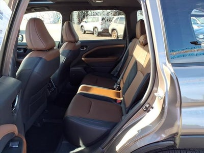 2025 Subaru FORESTER Touring Hybrid