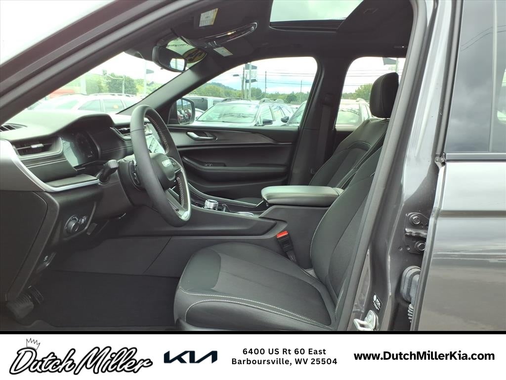 2024 Jeep Grand Cherokee Laredo X