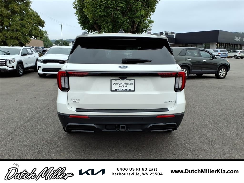 2025 Ford Explorer ST-Line