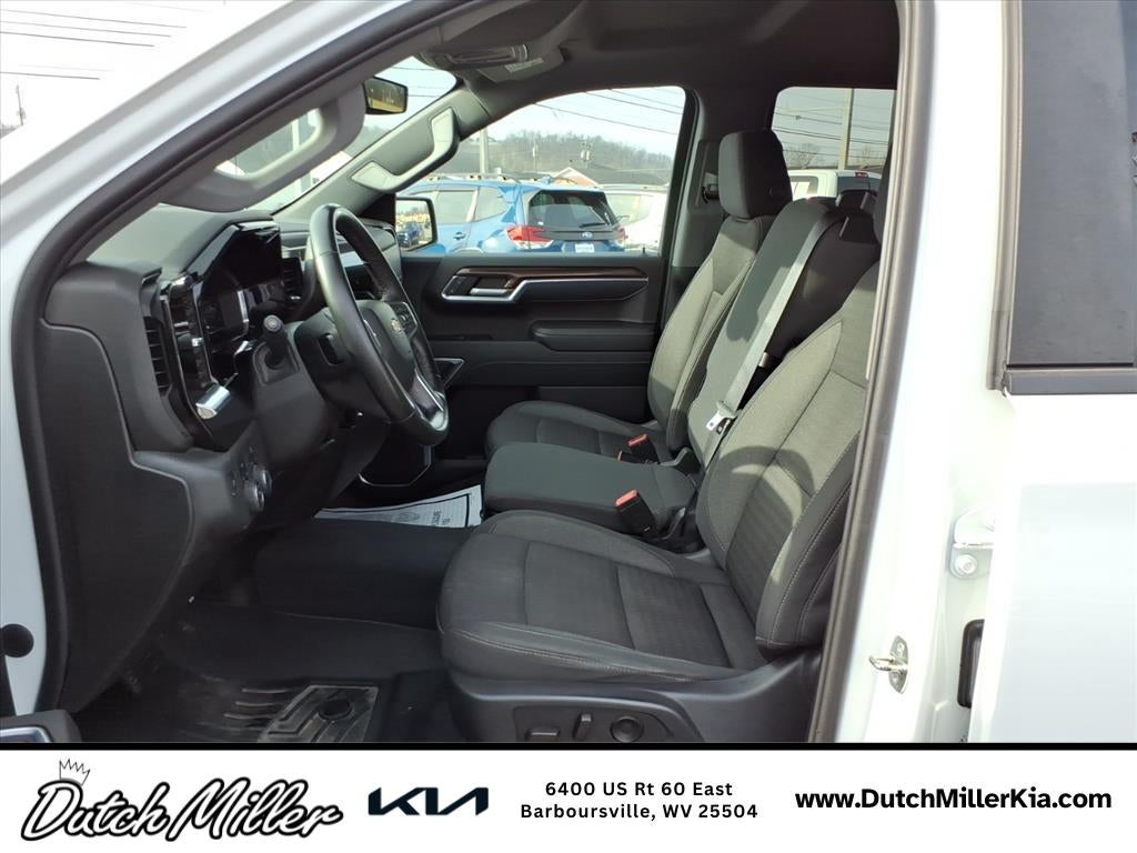 2023 Chevrolet Silverado LT