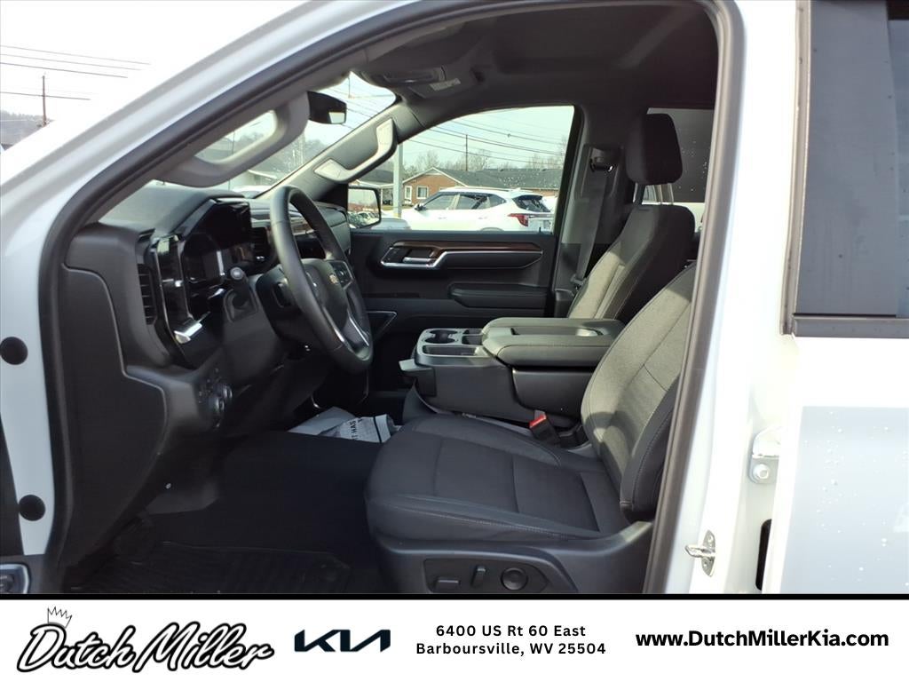 2023 Chevrolet Silverado LT