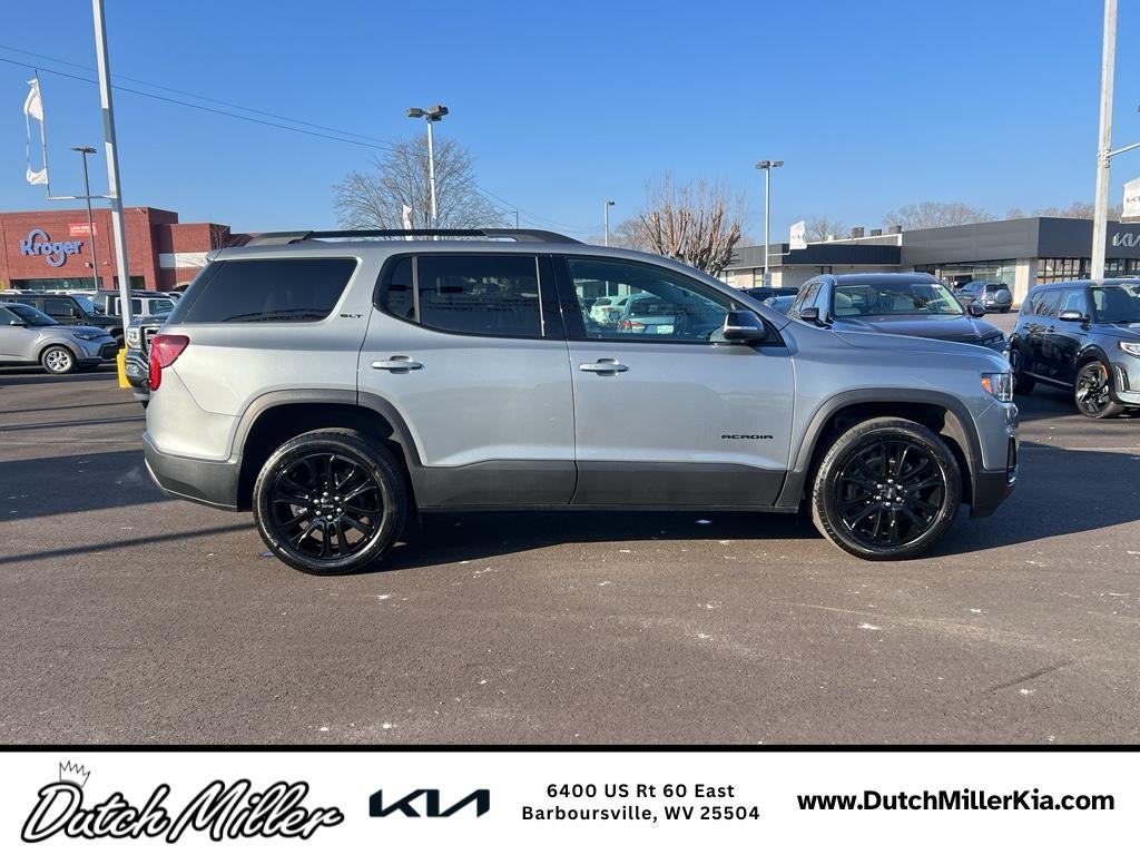 2023 GMC Acadia SLT