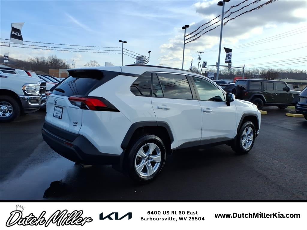 2021 Toyota RAV4 XLE