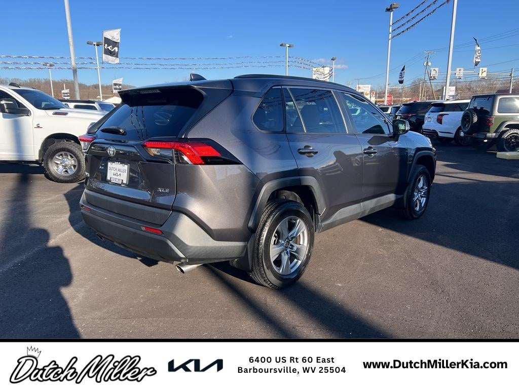 2022 Toyota RAV4 XLE