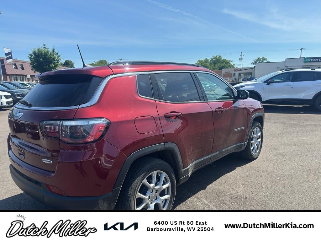 2022 Jeep Compass Latitude Lux