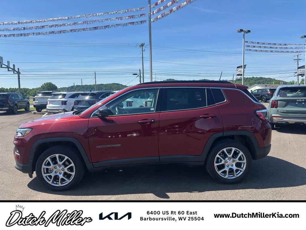 2022 Jeep Compass Latitude Lux