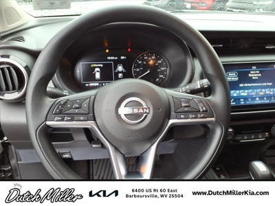 2022 Nissan Kicks SV
