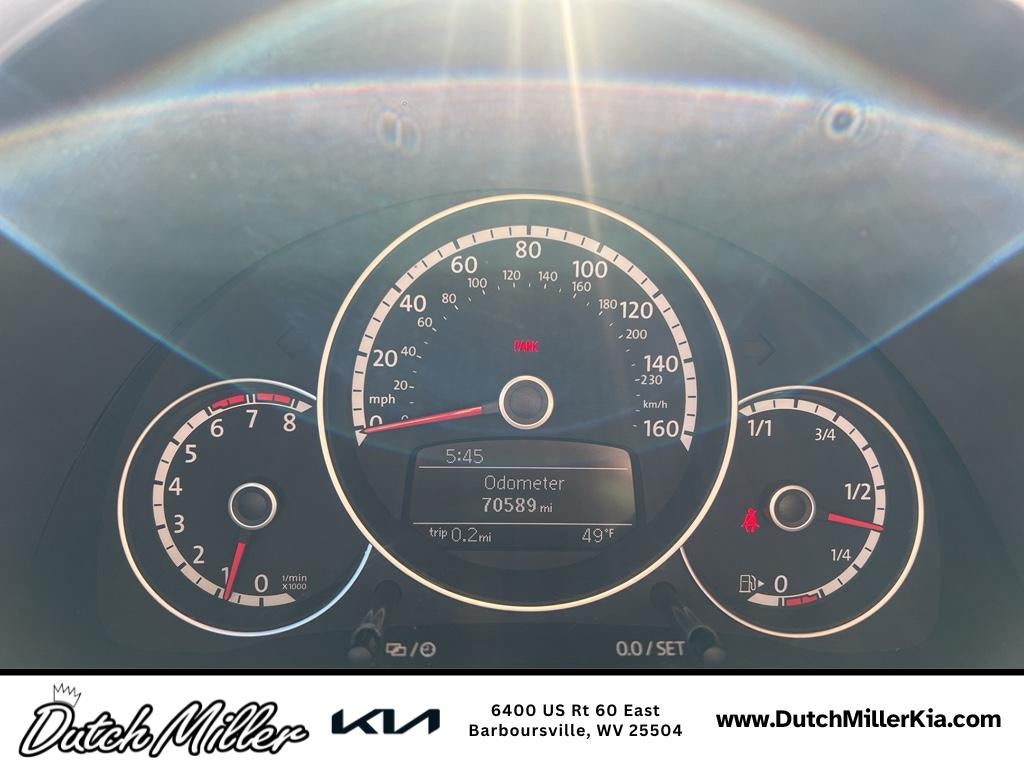 2013 Volkswagen Beetle 2.5L w/Sun