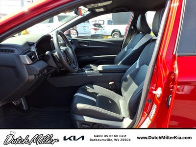 2025 Toyota Camry Hybrid SE