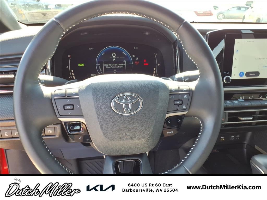 2025 Toyota Camry Hybrid SE