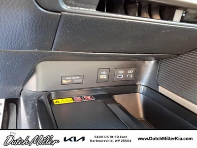 2025 Toyota Camry Hybrid SE