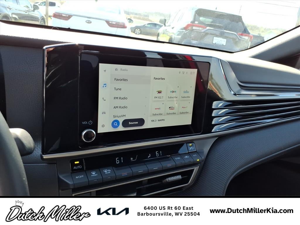 2025 Toyota Camry Hybrid SE