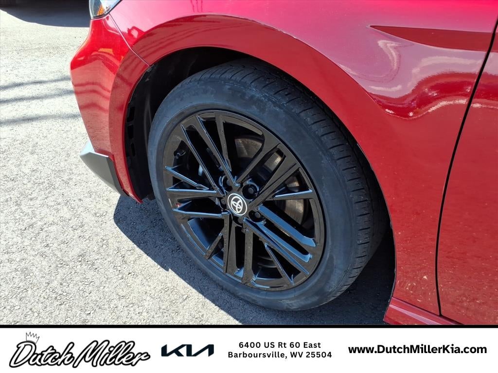 2025 Toyota Camry Hybrid SE