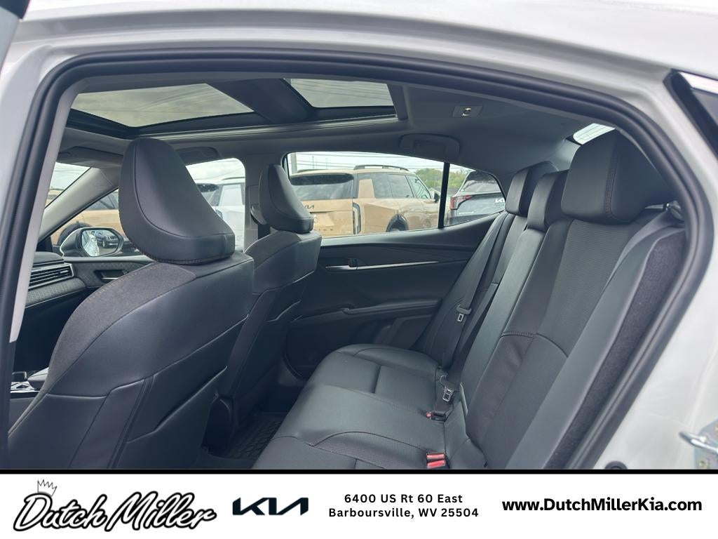 2025 Toyota Camry Hybrid XLE