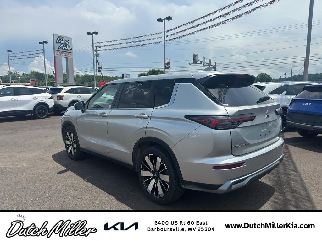 2025 Mitsubishi Outlander SE
