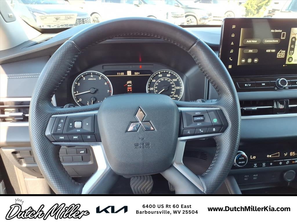 2025 Mitsubishi Outlander SE