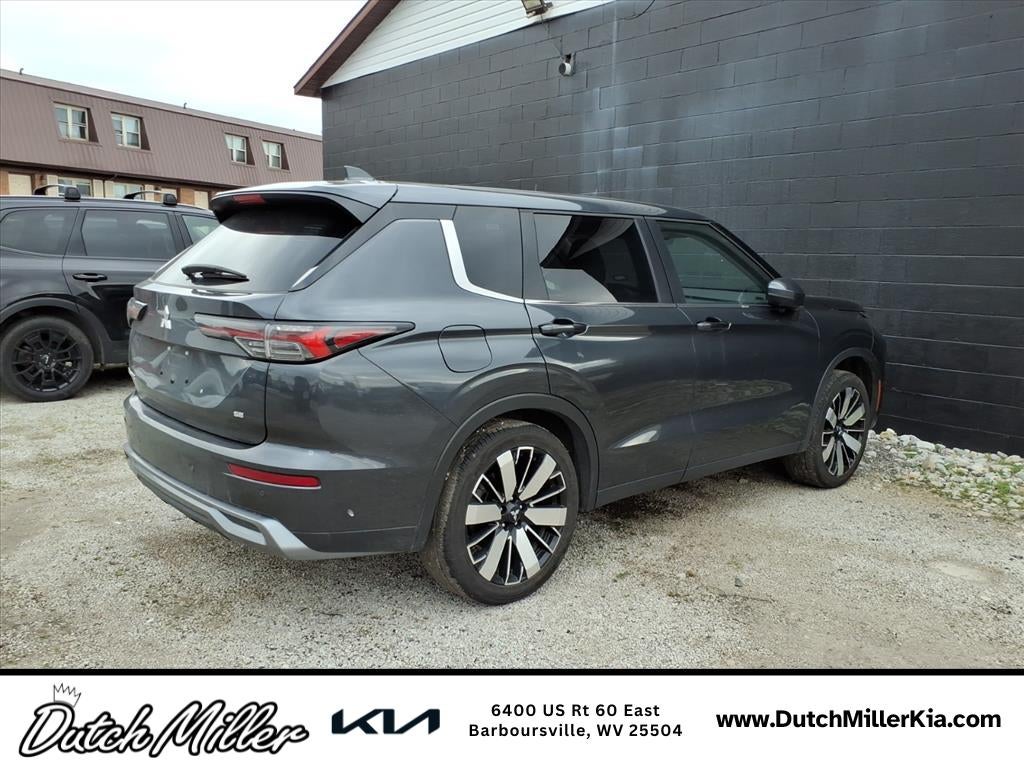 2025 Mitsubishi Outlander SE