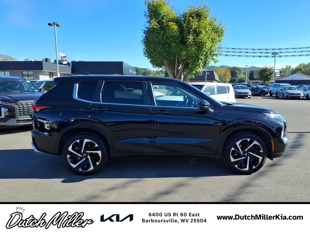 2024 Mitsubishi Outlander SE