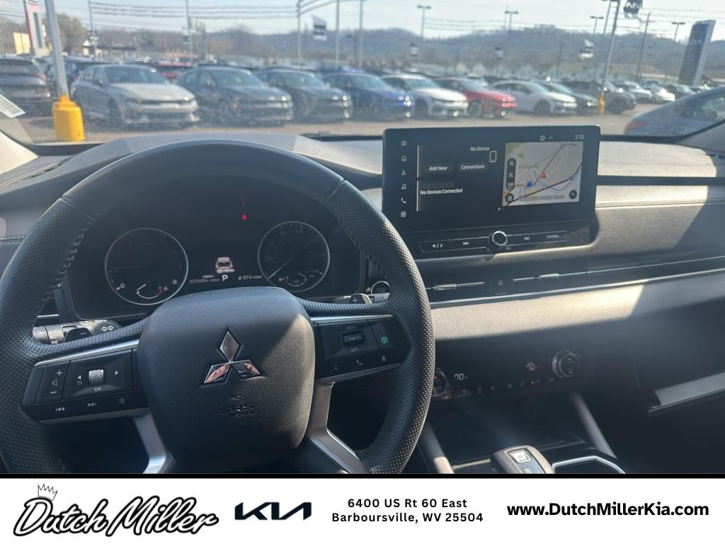 2025 Mitsubishi Outlander SE