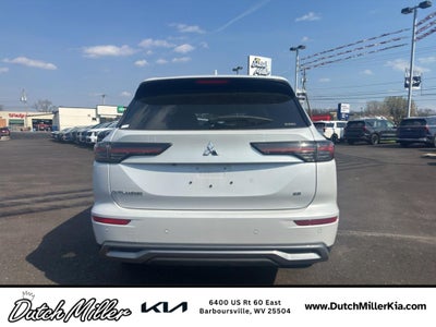 2025 Mitsubishi Outlander SE