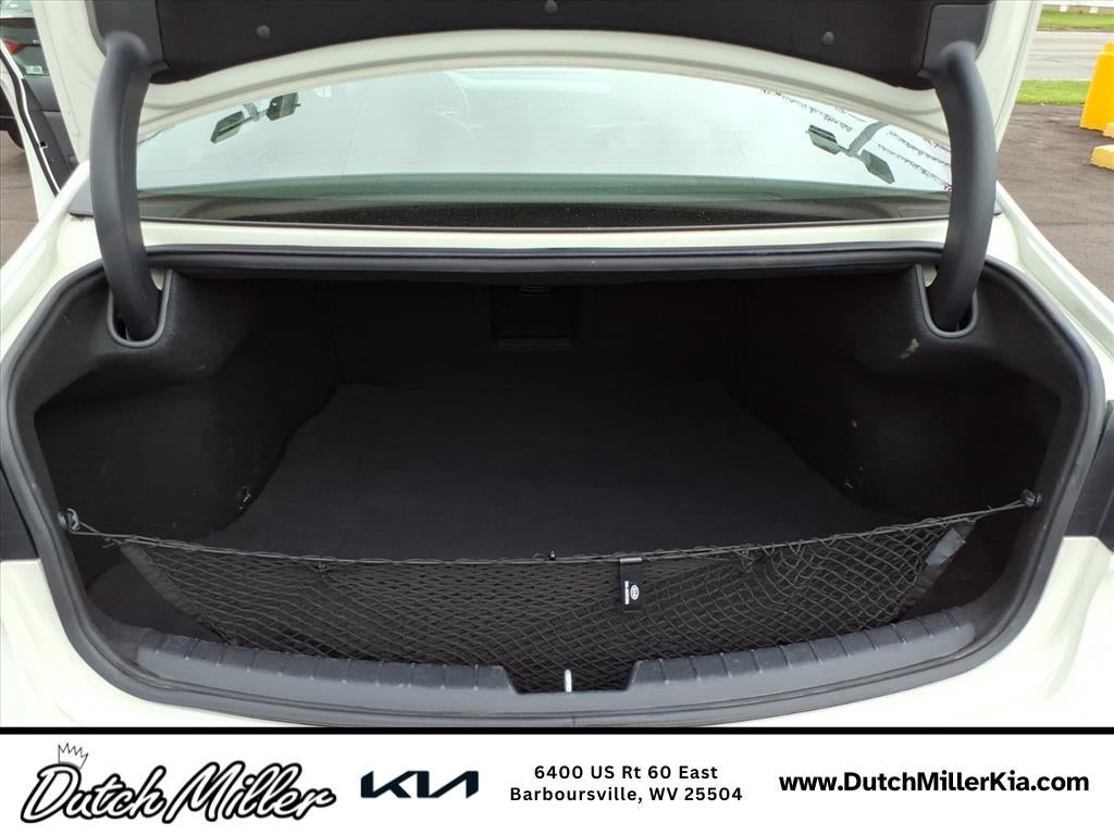2017 Kia Cadenza Premium