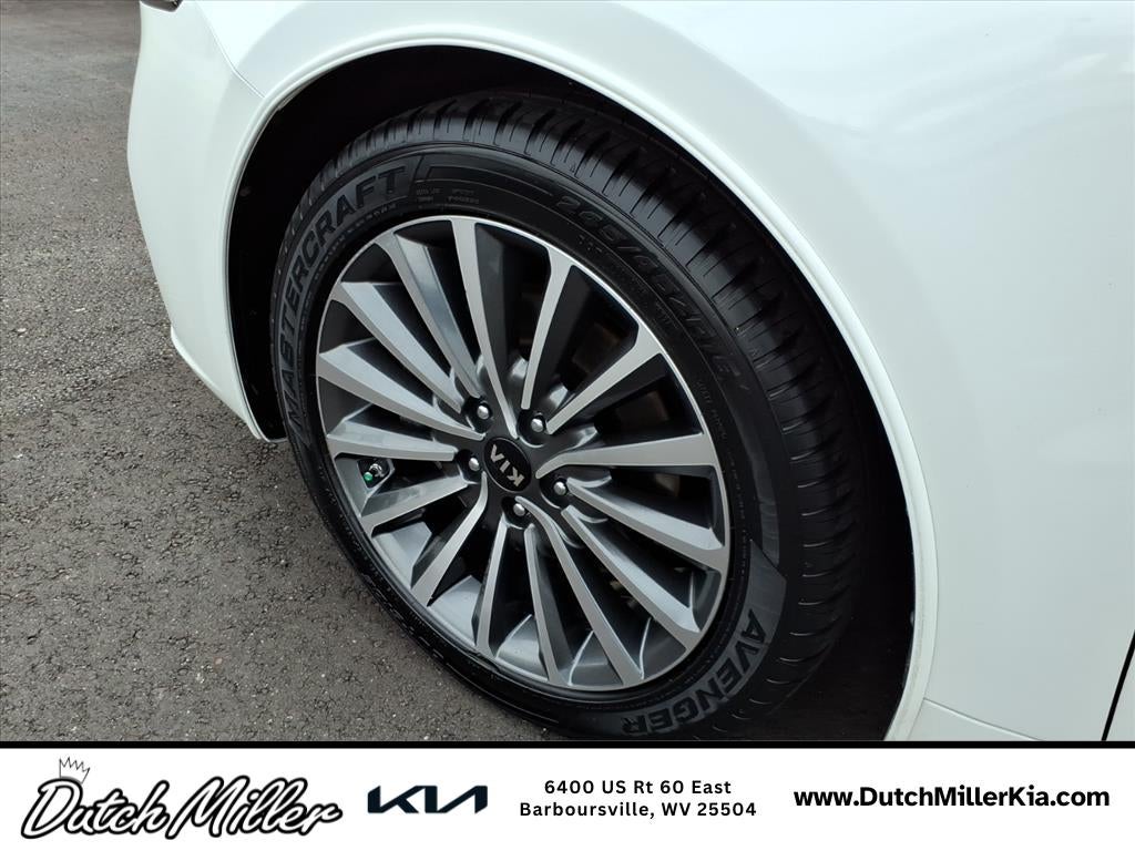 2017 Kia Cadenza Premium