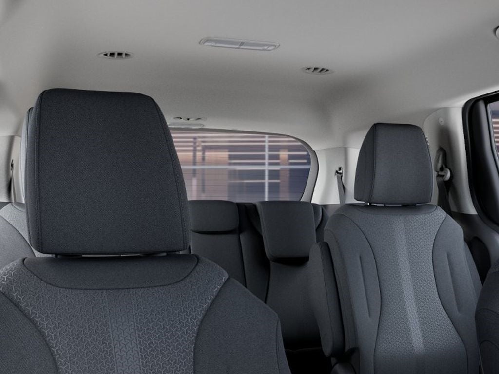 2027 Kia Carnival LX