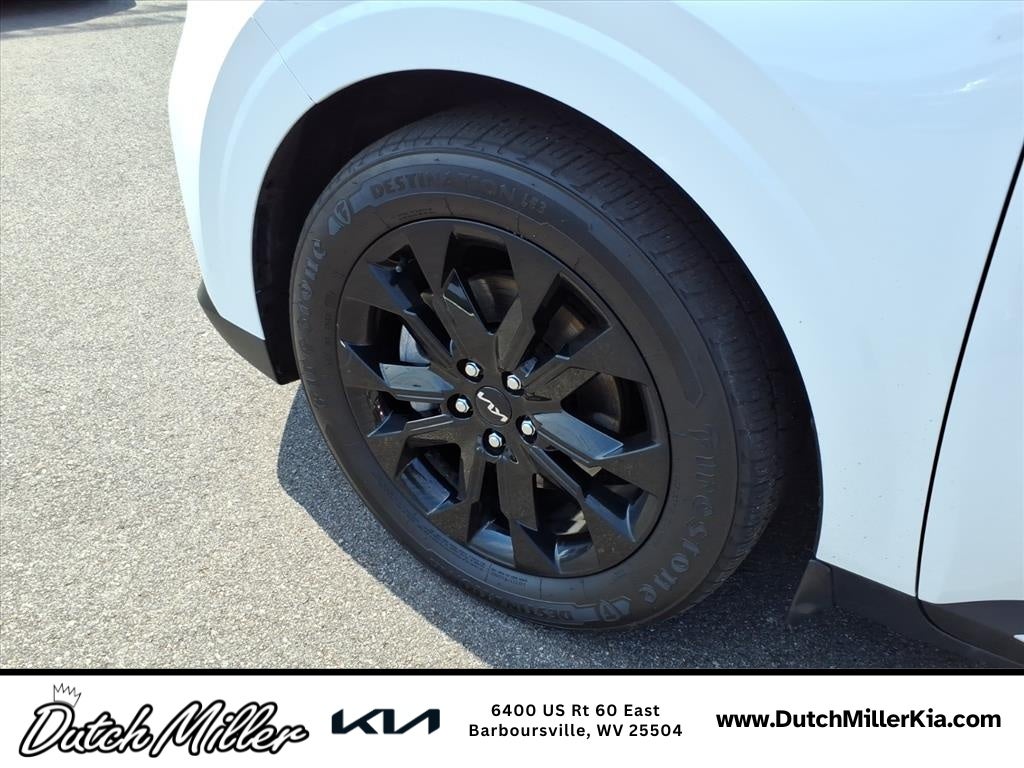 2023 Kia Carnival SX