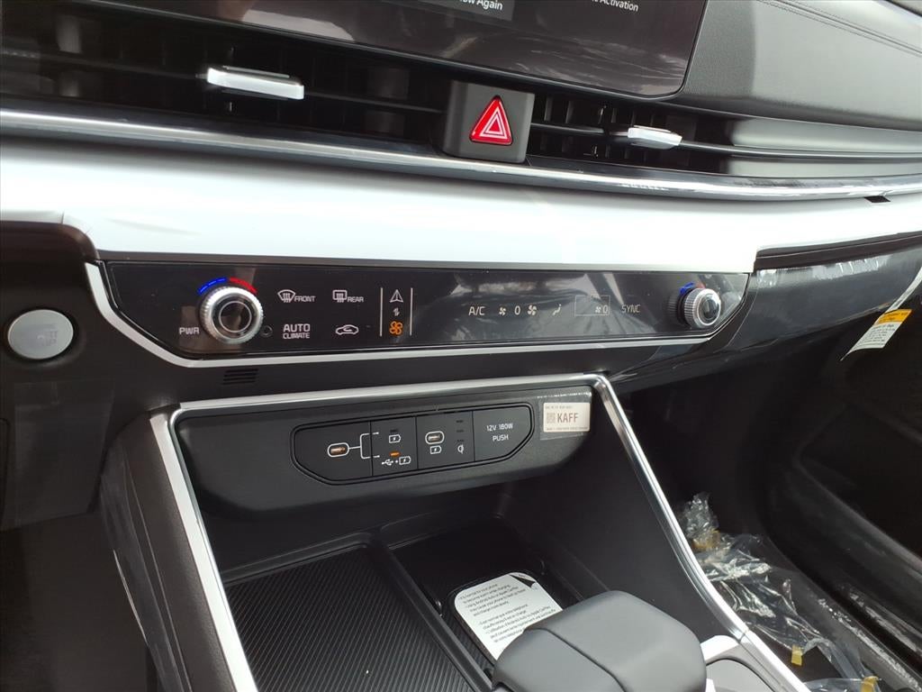 2027 Kia Carnival SX
