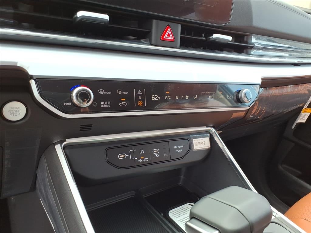 2027 Kia Carnival SX