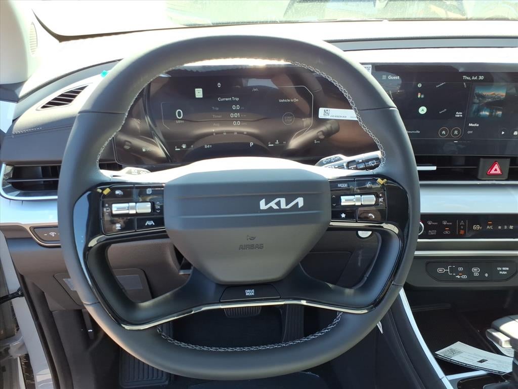 2027 Kia Carnival SX