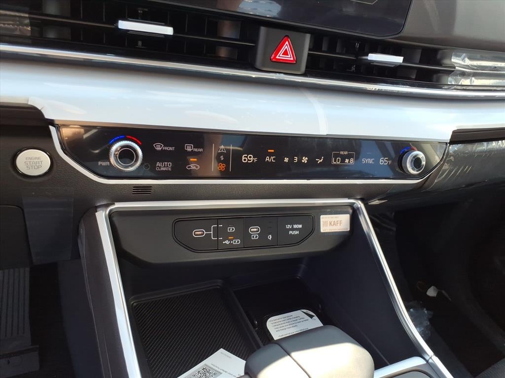 2027 Kia Carnival SX