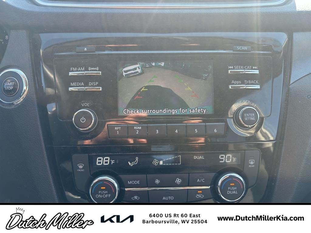 2016 Nissan Rogue SV