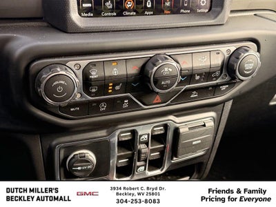 2022 Jeep Gladiator Overland