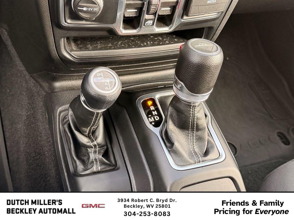 2022 Jeep Gladiator Overland