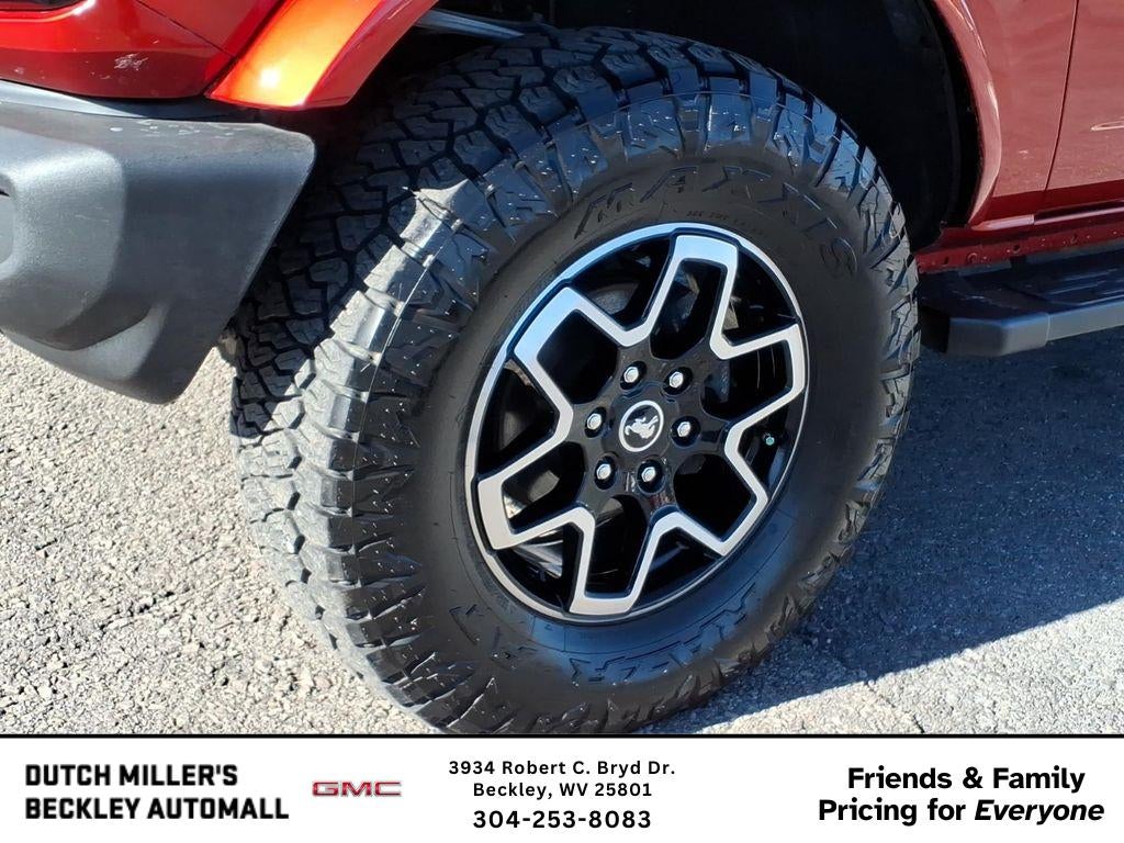 2023 Ford Bronco Base