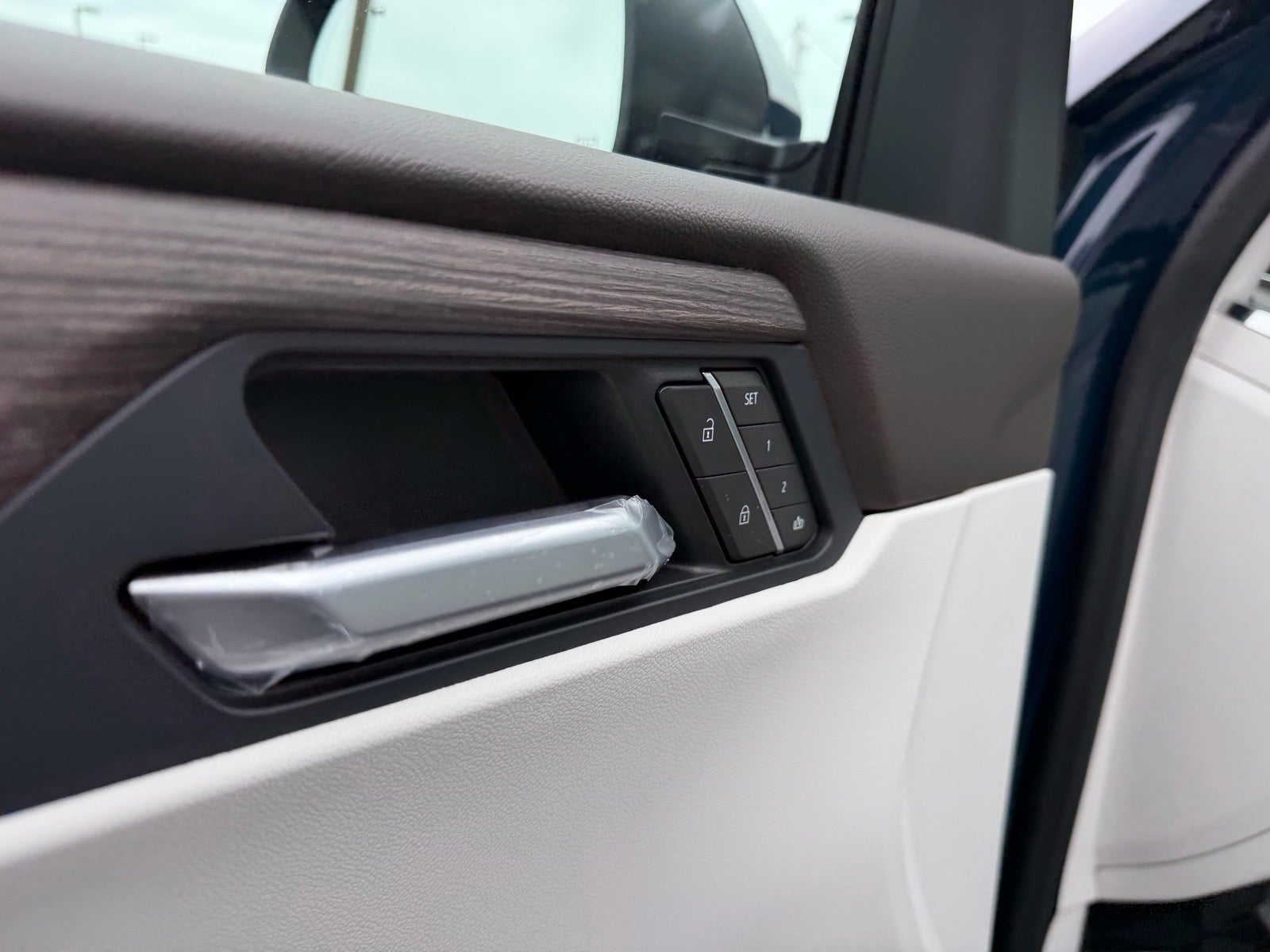 2027 GMC Acadia Denali