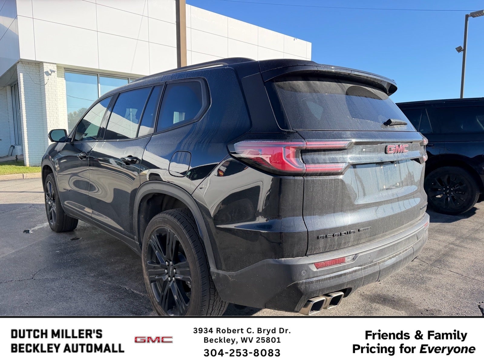 2024 GMC Acadia Elevation