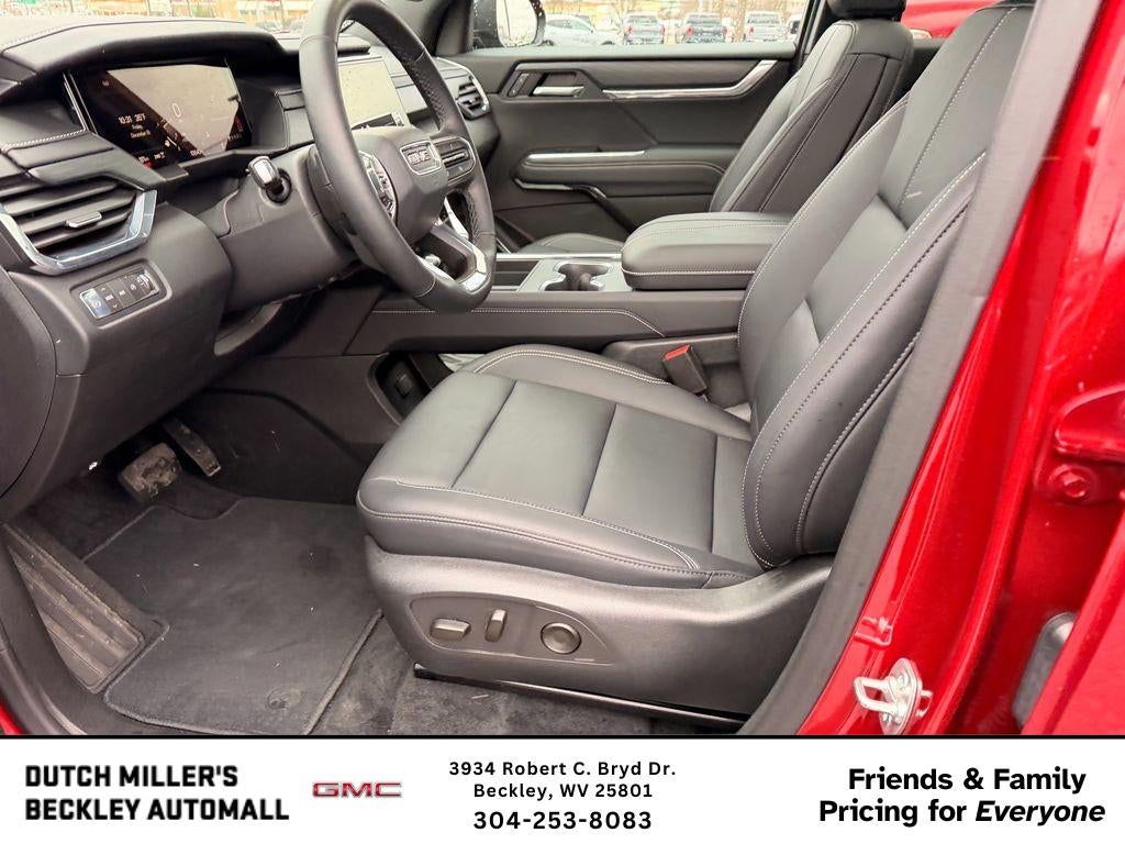 2025 GMC Acadia Elevation