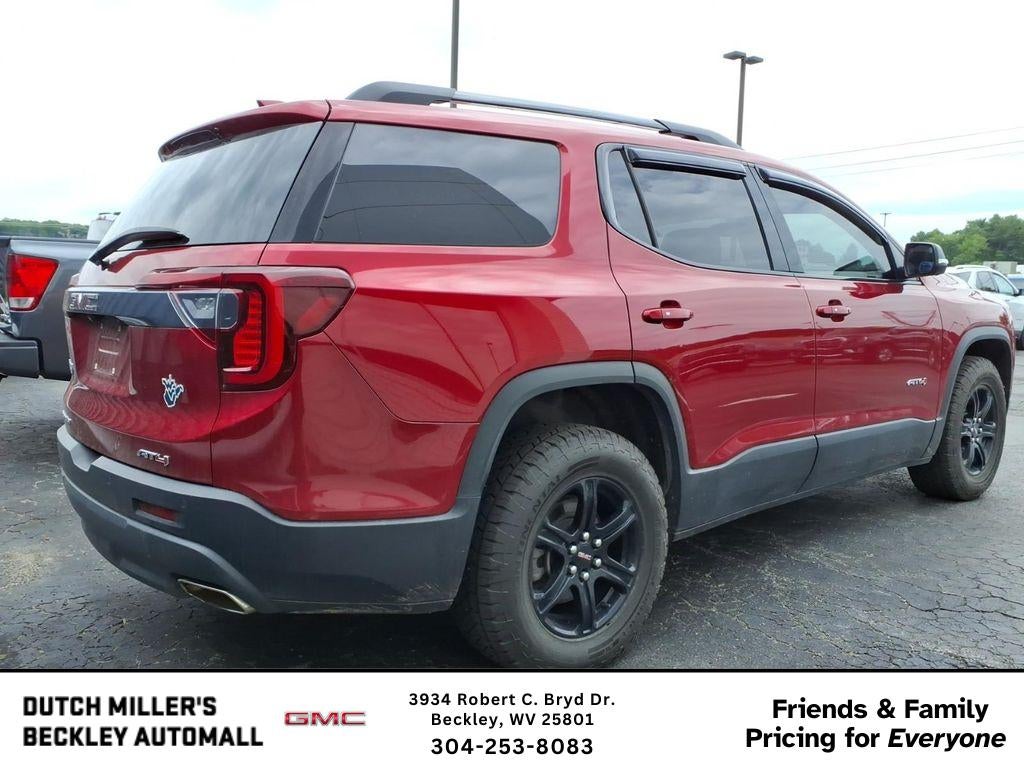 2022 GMC Acadia AT4